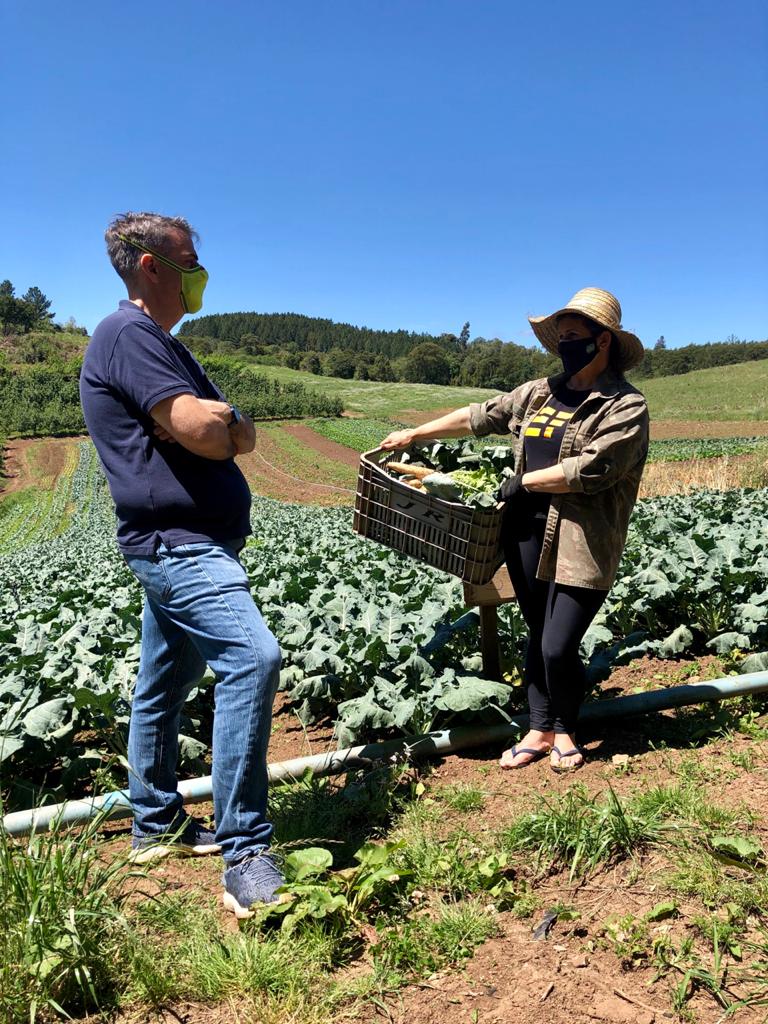 O candidato a prefeito Marcelo Slaviero esteve em Vila Oliva conversando sobre as demandas dos produtores rurais. 